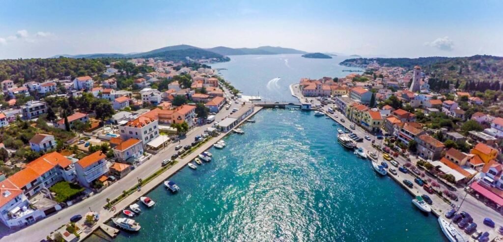 tisno luftaufnahme 01